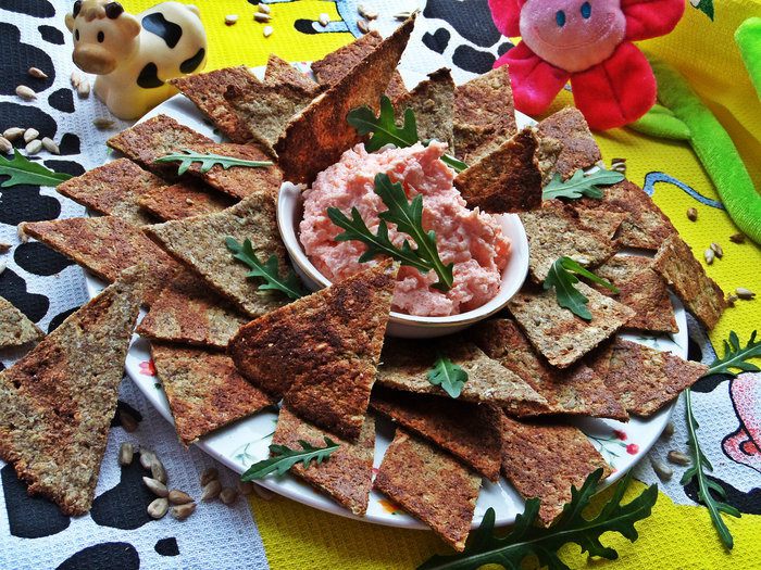 Зерновые луковые чипсы