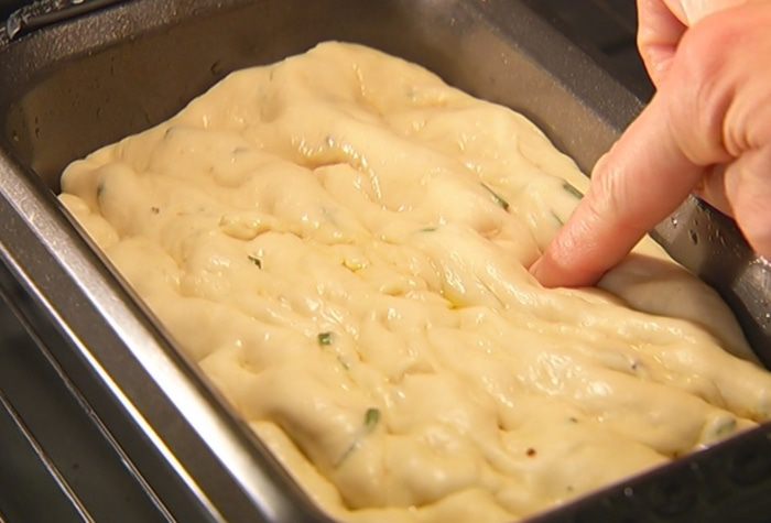 Хлеб с розмарином и имбирем