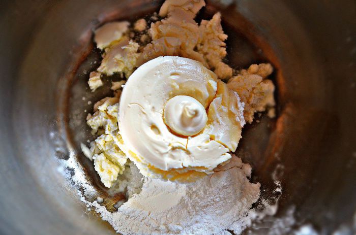 Пасхальный кекс со сливочной начинкой