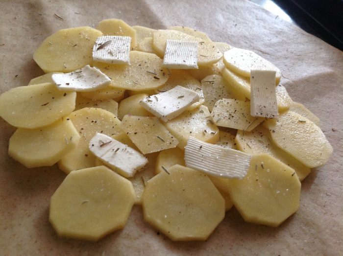Ржаная галета с картофелем и грибами
