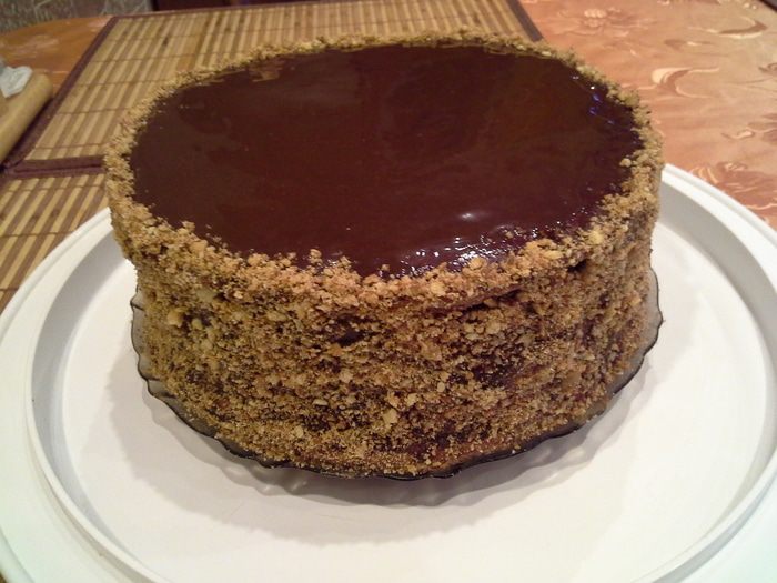 Торт &amp;quot;Особенный&amp;quot;, грецкие орехи под безе