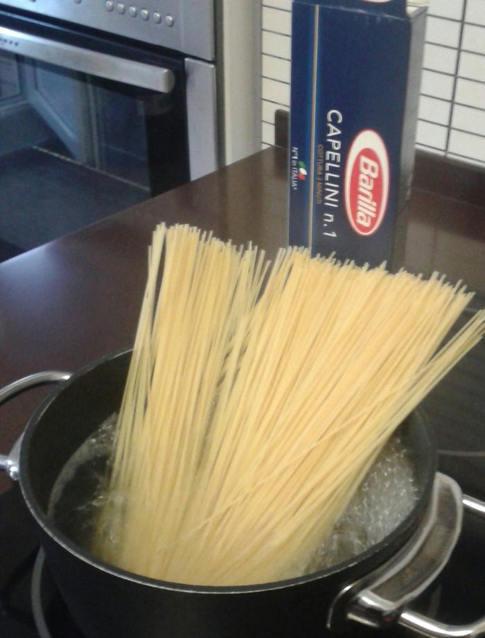 Спагетти с беконом и кабачком