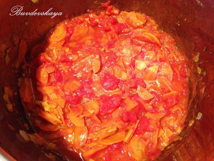 Суп из киноа, фасоли и шпината