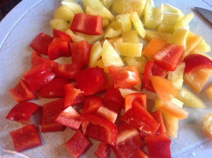 Летний рисовый салат с овощами