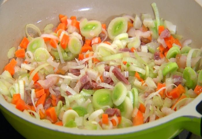 Фасоль с грибами и шалфеем