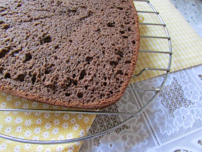 Черёмуховый пирог с шоколадной начинкой