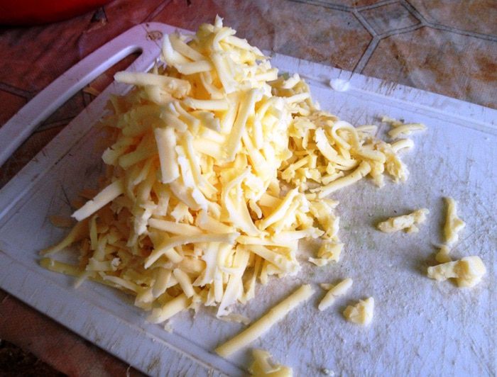 Салат с оливками и огурцом
