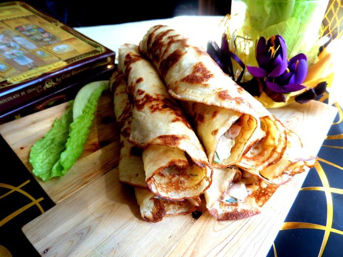 Французские блинчики (crepes) с красной рыбкой 