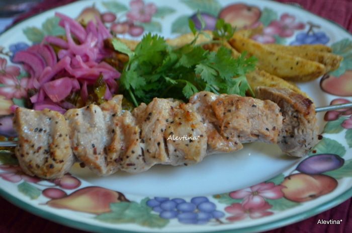 Cвиной шашлык на томатном маринаде