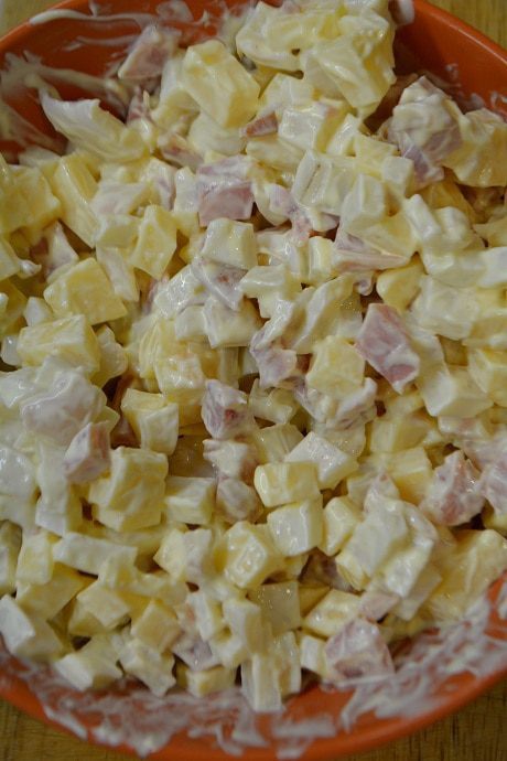 Салат с кальмарами и сыром