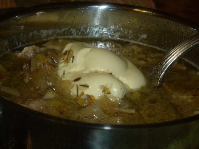 Бабушкины щи из квашеной капусты с горохом