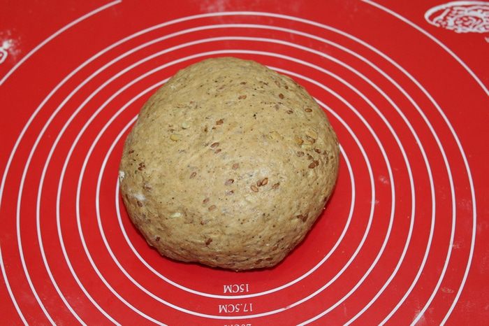 Хлебцы с цельнозерновой мукой и солодом