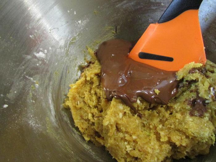 Трюфель с авокадо и арахисовой пастой