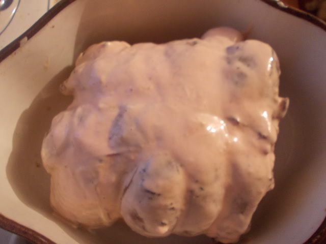 Баранина с чесноком и черносливом