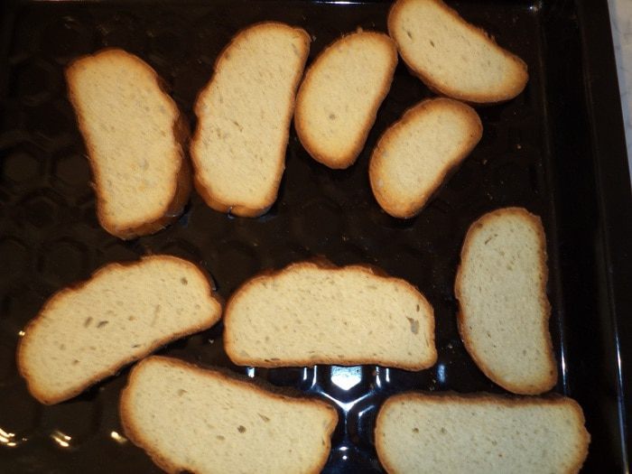 Горячие бутерброды с грибами и сладким перцем