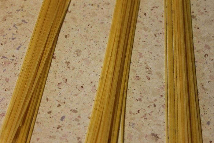 Праздничные спагетти с фрикадельками