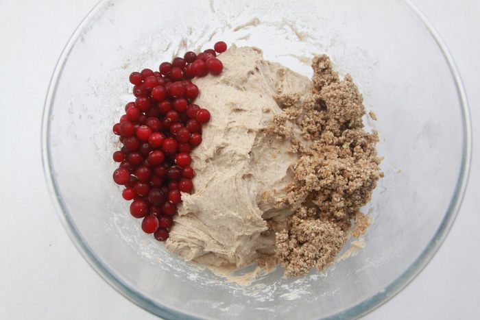 Шведский брусничный хлеб (Lingonbröd)