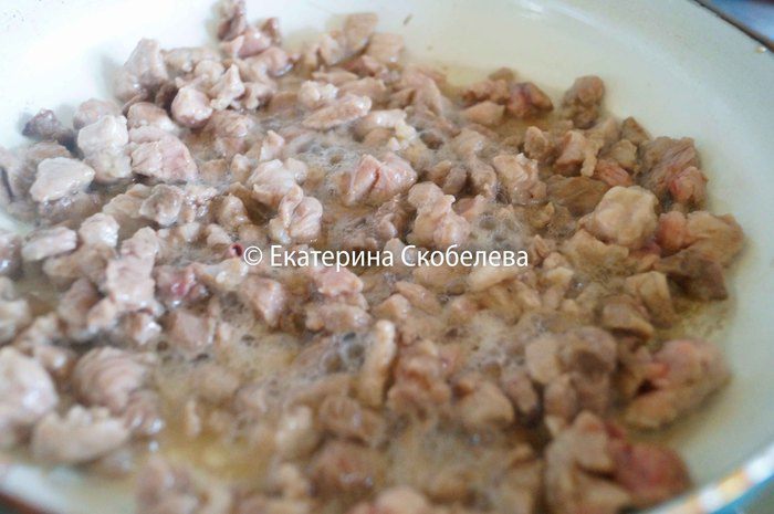 Мекленбургский картофельный рулет с начинкой из мяса и зелени