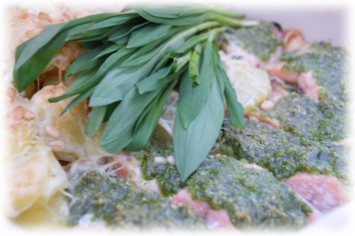 Кета под соусом песто от Ярославы с золотистым картофелем