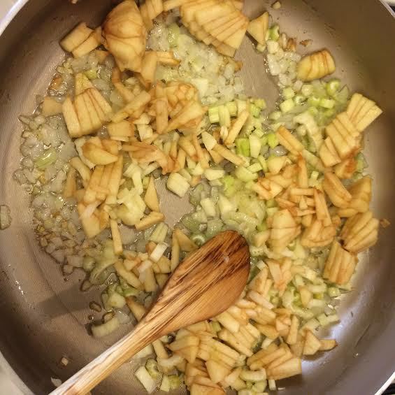 Куриные грудки с карри