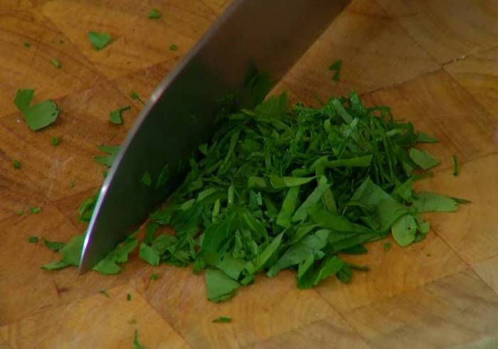 Красный рис с купатами и радиккио