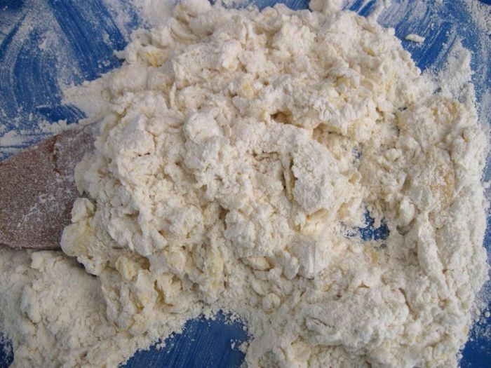 Итальянский овощной суп с пастой и зеленым горошком