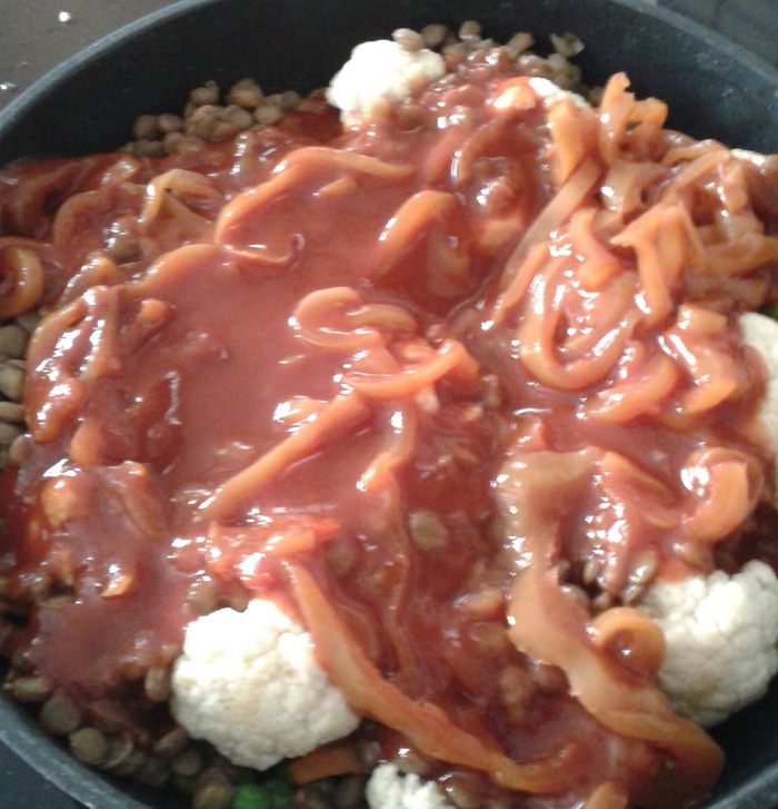 Овощное рагу с чечевицей