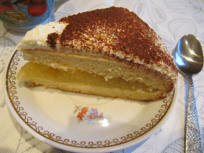 Яблочный торт-пирог с корицей
