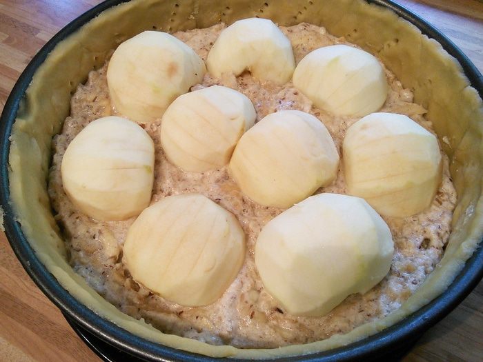 Орехово-яблочный пирог «Вкус осени» 