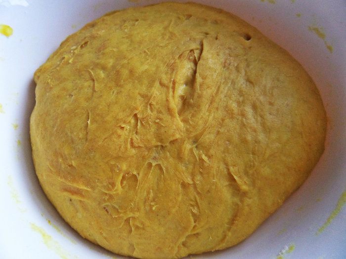 Тыквенные бублики с маком и куркумой