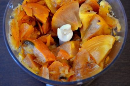 Пряное печенье с хурмой и грецкими орехами