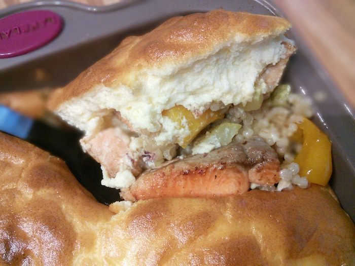 Рагу из лосося с перловкой под сырным суфле 