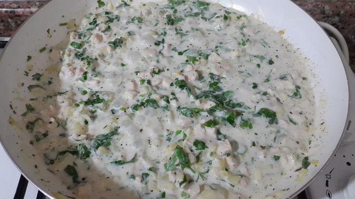 Круглые цукини, запеченные с курицей и лабне
