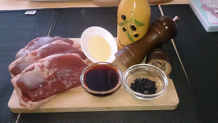 Утиная грудка с хрустящей медовой корочкой 