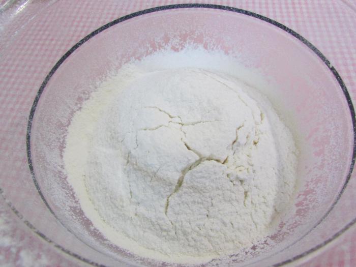 Черемуховая шарлотка