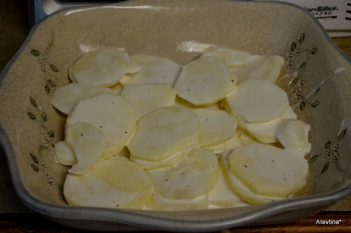 Картофельная запеканка с грибами и сыром