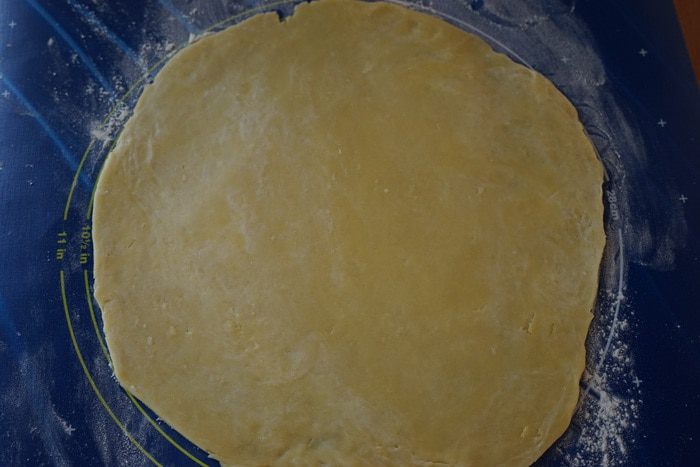 Галета с тыквой, карамелизированным луком и сыром