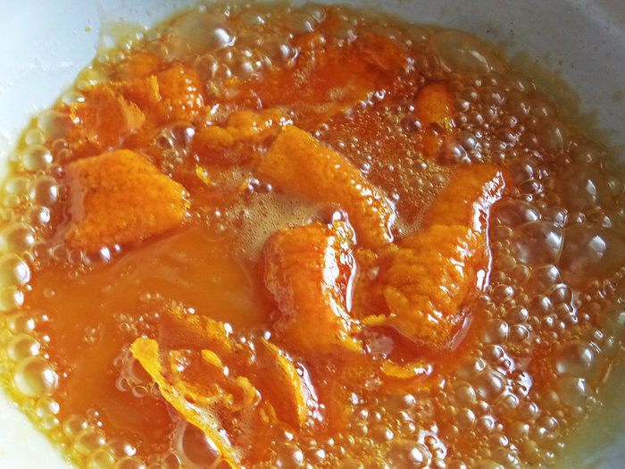Блины с кокосом под апельсиновым соусом
