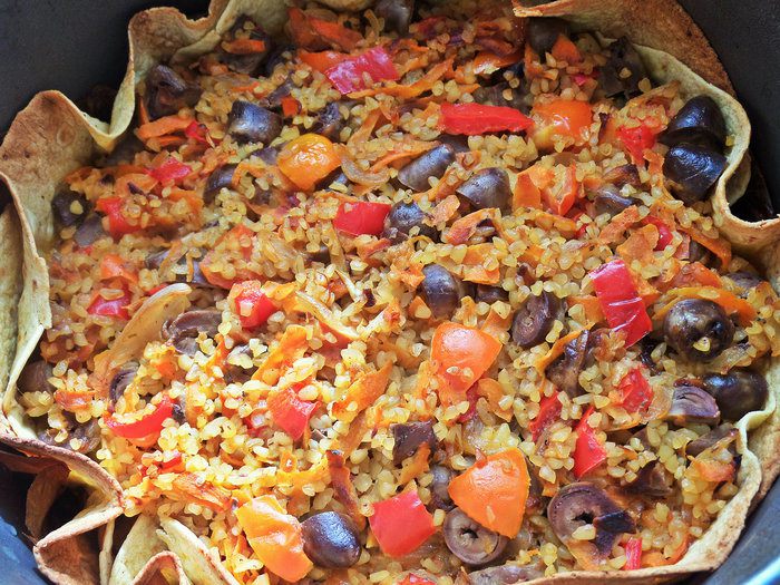 Булгур с сердечками в съедобной тарелке