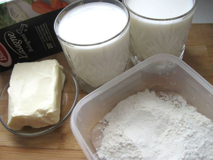 Лазанья с рагу болоньезе (ragù alla bolognese), грибами и моцареллой