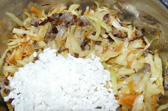 Овощи с рисом и грибами