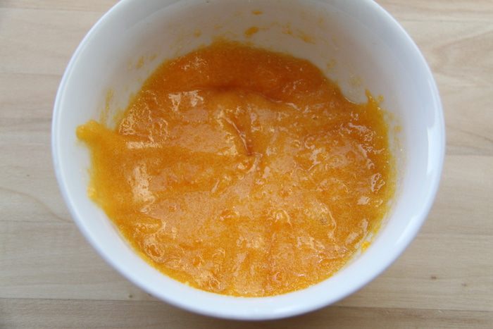 Миндальный тарт с черной смородиной