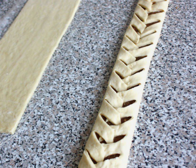 Датские булочки с пеканом и кленовым сиропом