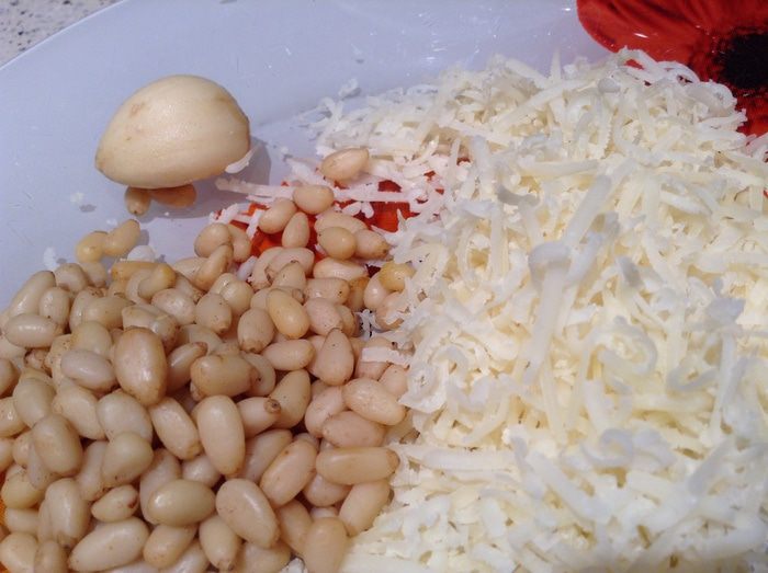 Пенне с соусом песто из руколы