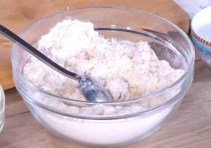 Марципановые маффины с курагой 