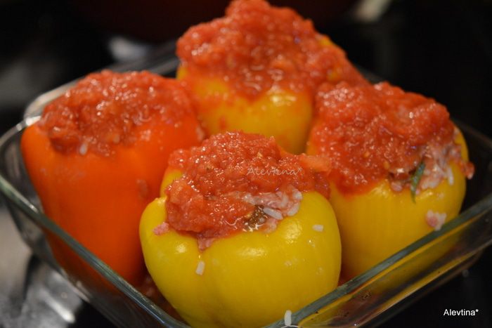 Фаршированные перцы с говяжьим фаршем