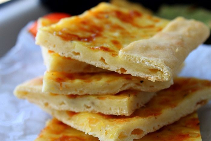 Хычин с сыром сулугуни