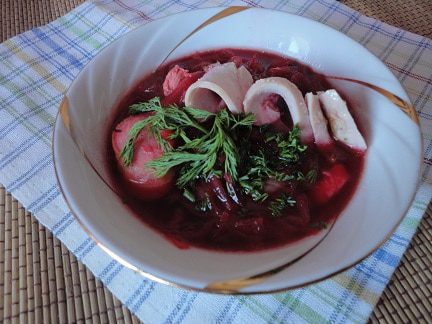 Суп из квашеной капусты со свеклой