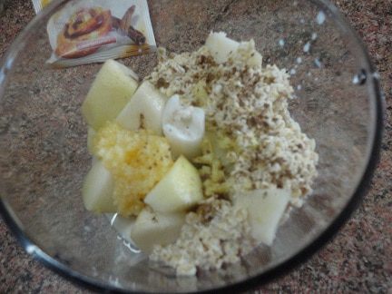 Грушево-имбирный смузи с корицей