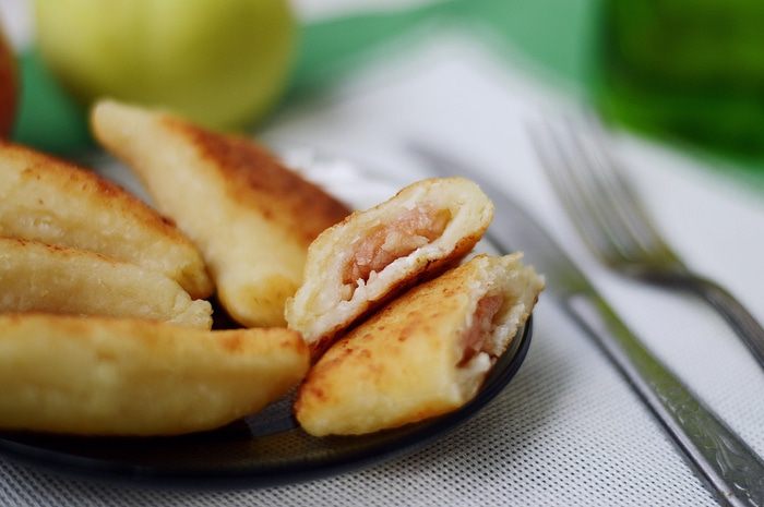 Творожные пирожки с яблоками